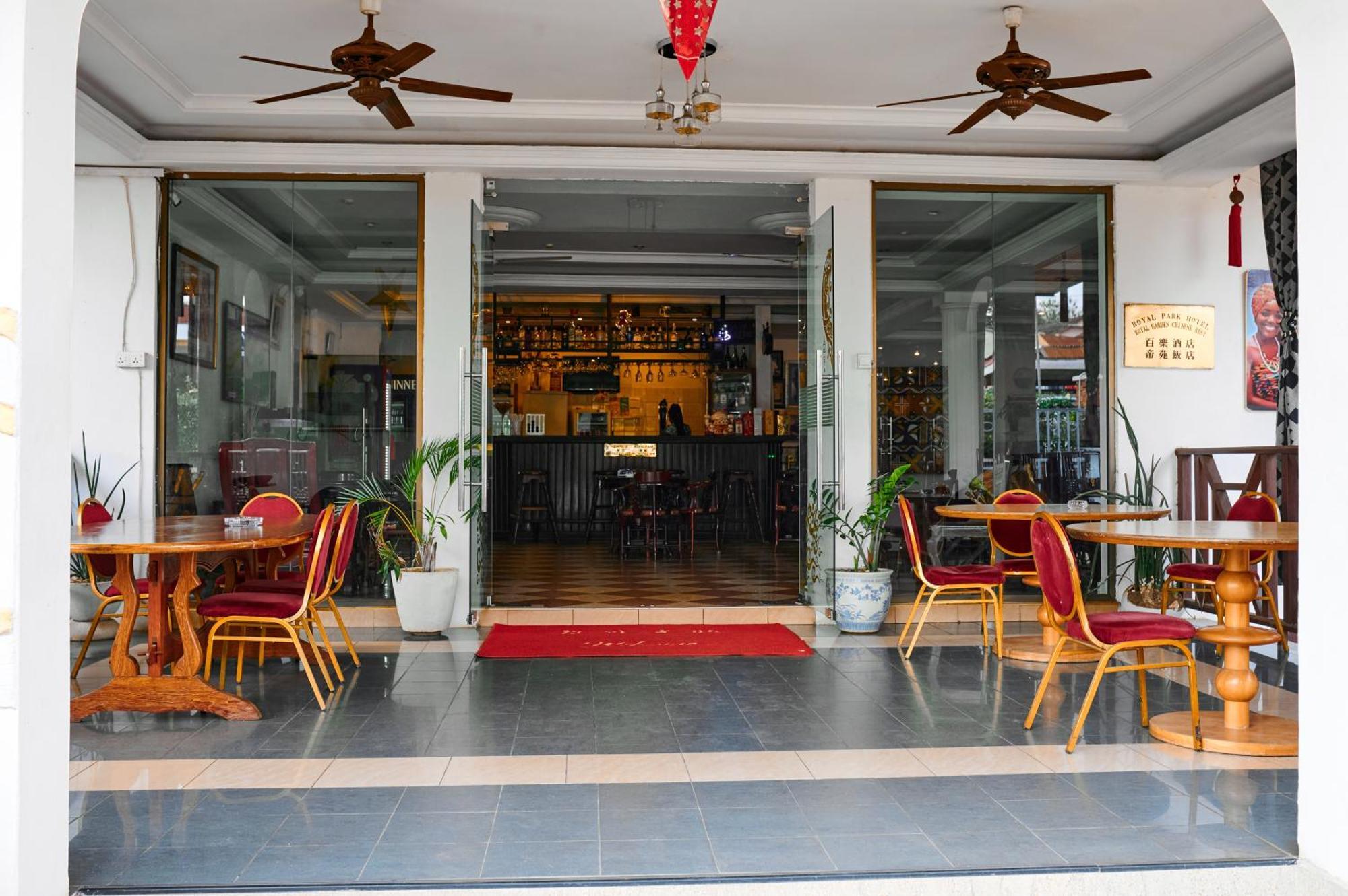 Royal Park Hotel And Chinese Restaurant Kumasi Exterior photo