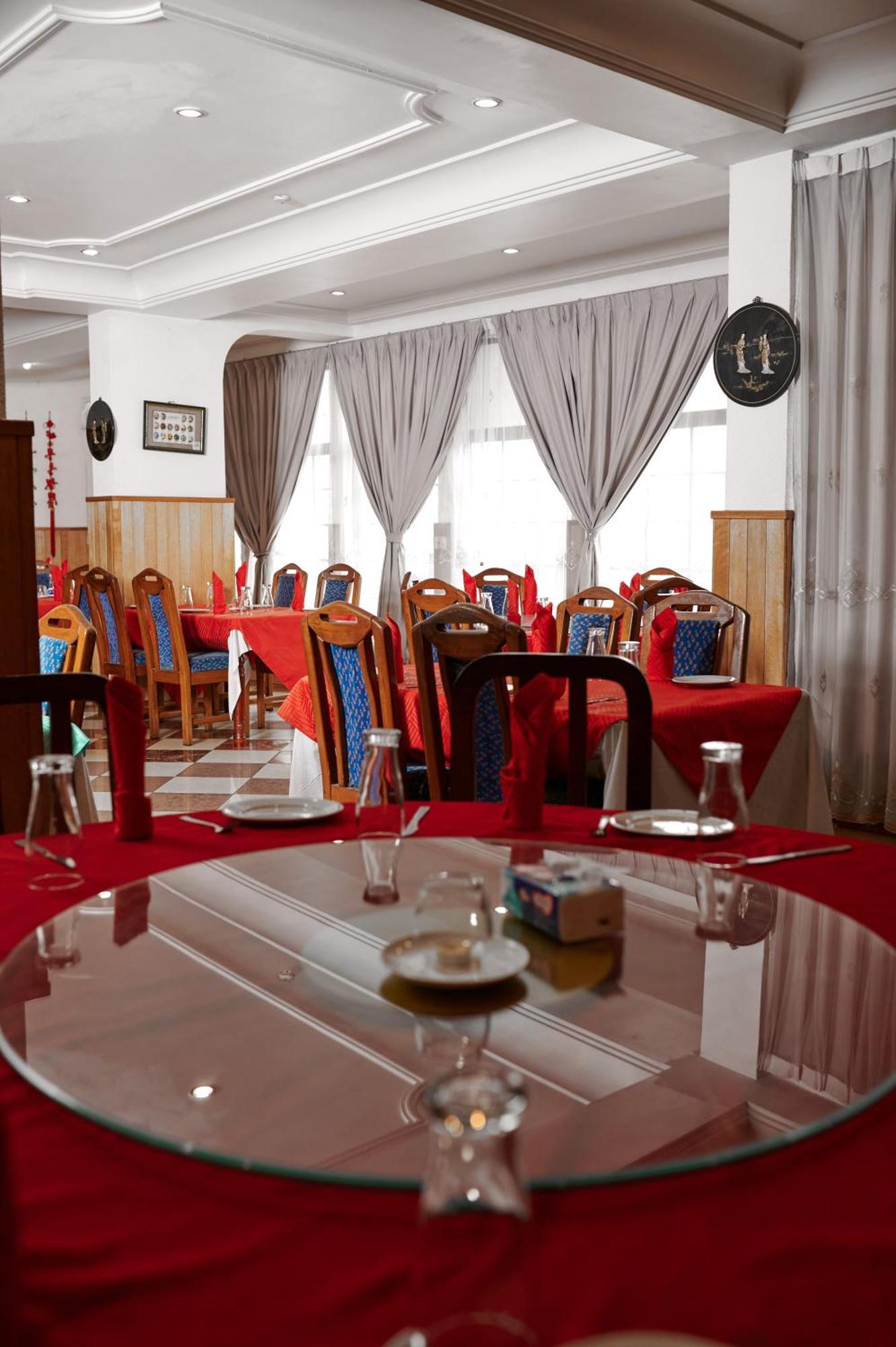 Royal Park Hotel And Chinese Restaurant Kumasi Exterior photo